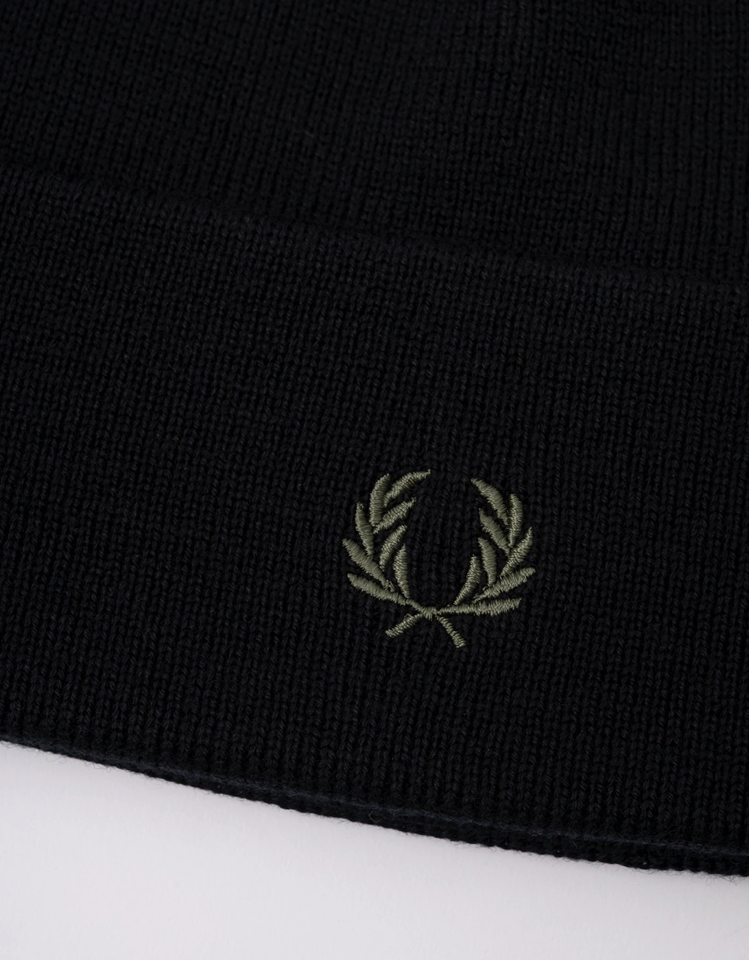 Mens Classic Beanie - Black/Laurel Wreath Green W90