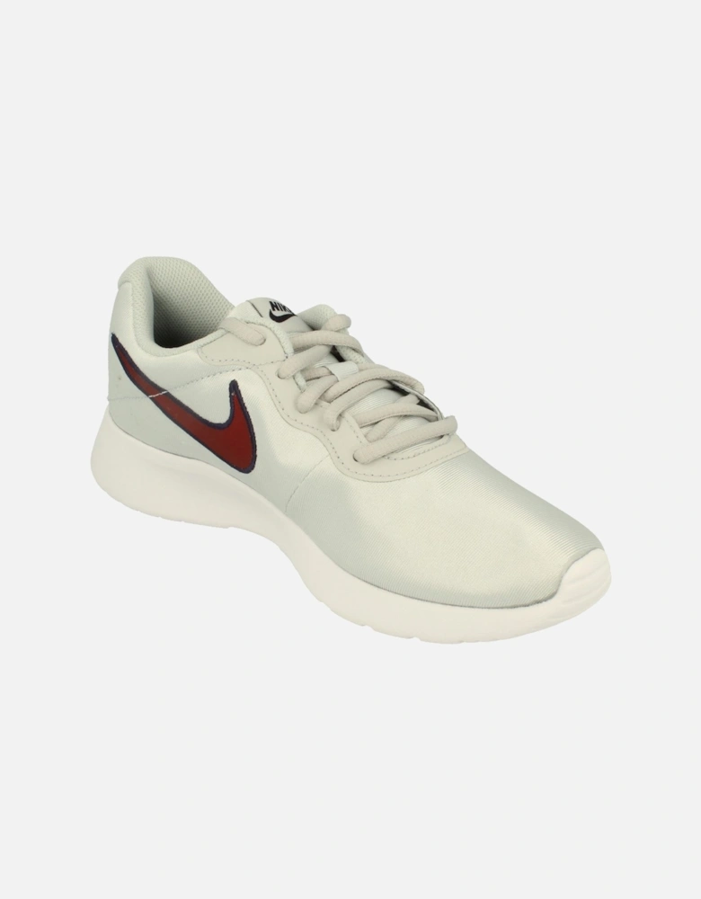 Womens Tanjun Se 844908 010