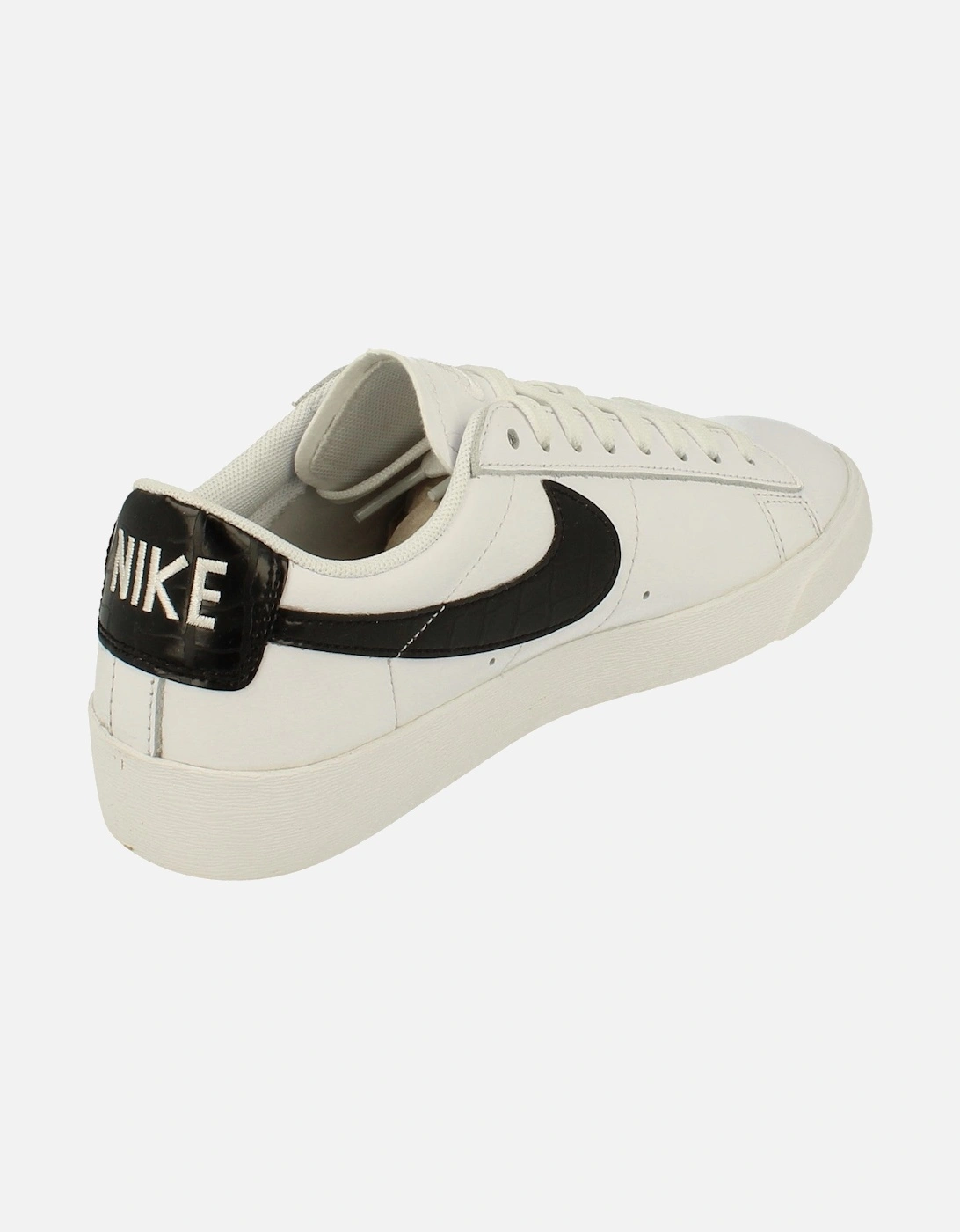 Nike Womens Blazer Low Trainers Bq0033 100