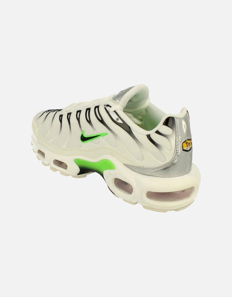 Nike Air Max Plus Womens DN6997 100