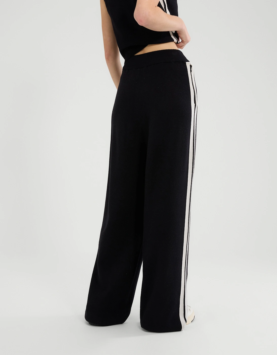 Niantellos Knitted Pant - Black