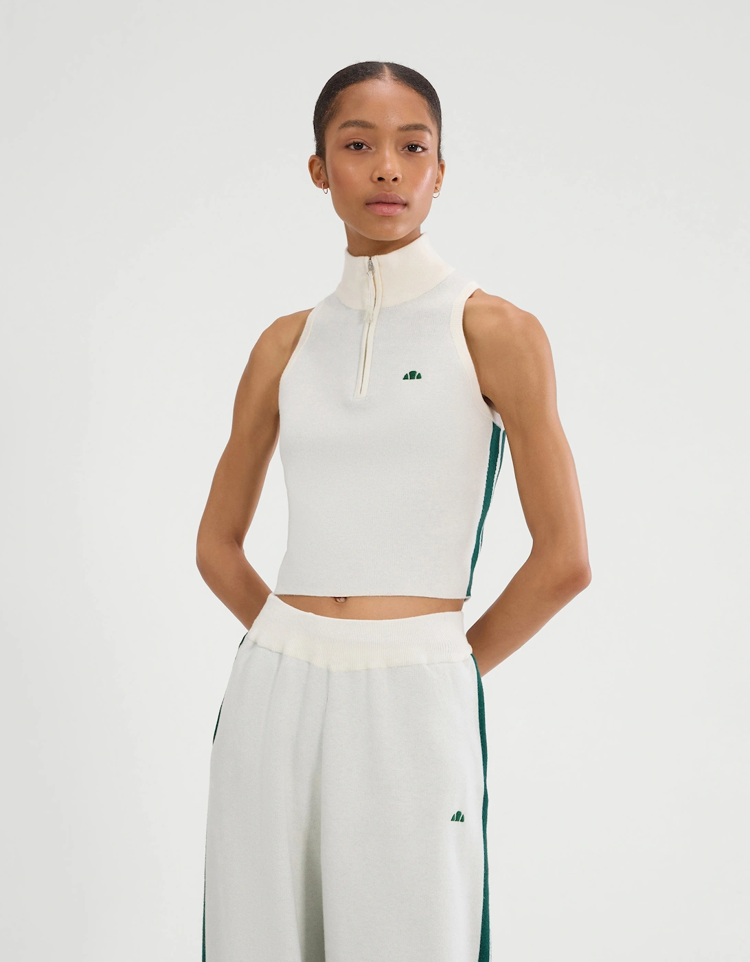 Surista 1/4 Zip Top - Off White