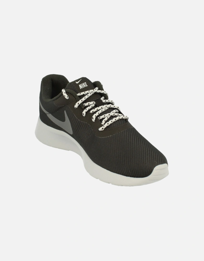 REDUCED!! Tanjun Se Mens Trainers AR1941 005