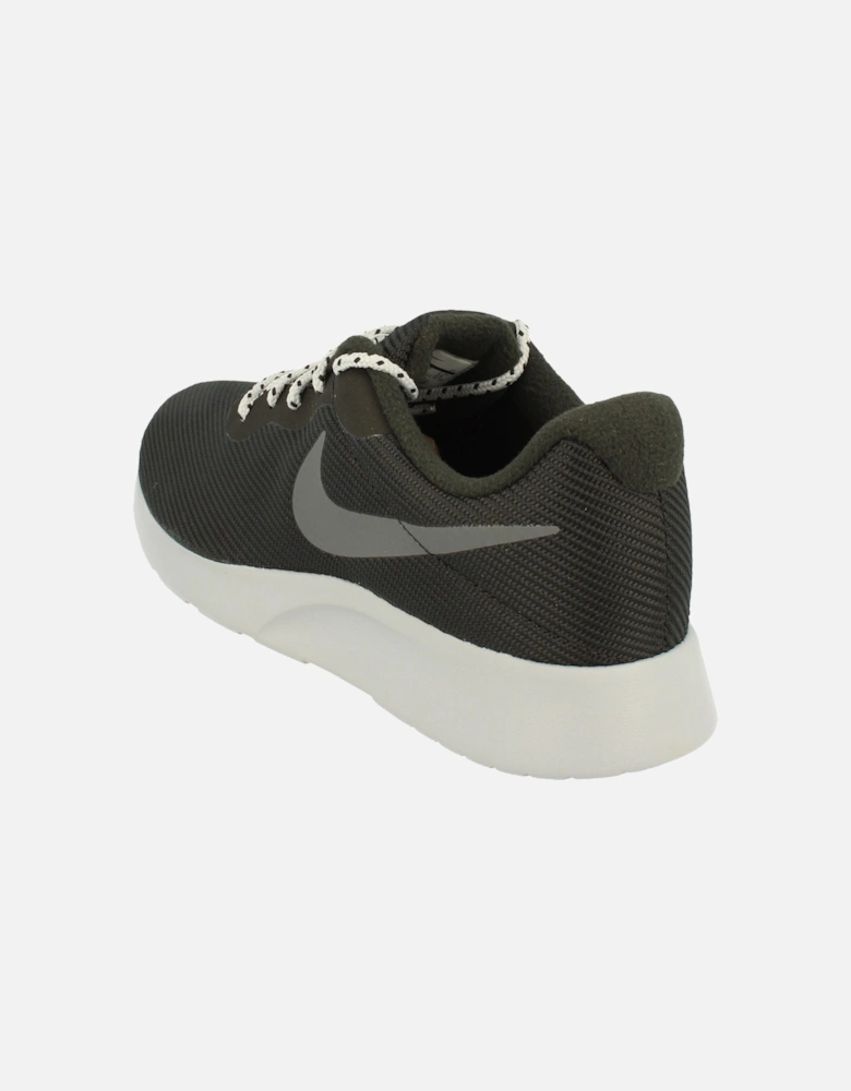 REDUCED!! Tanjun Se Mens Trainers AR1941 005