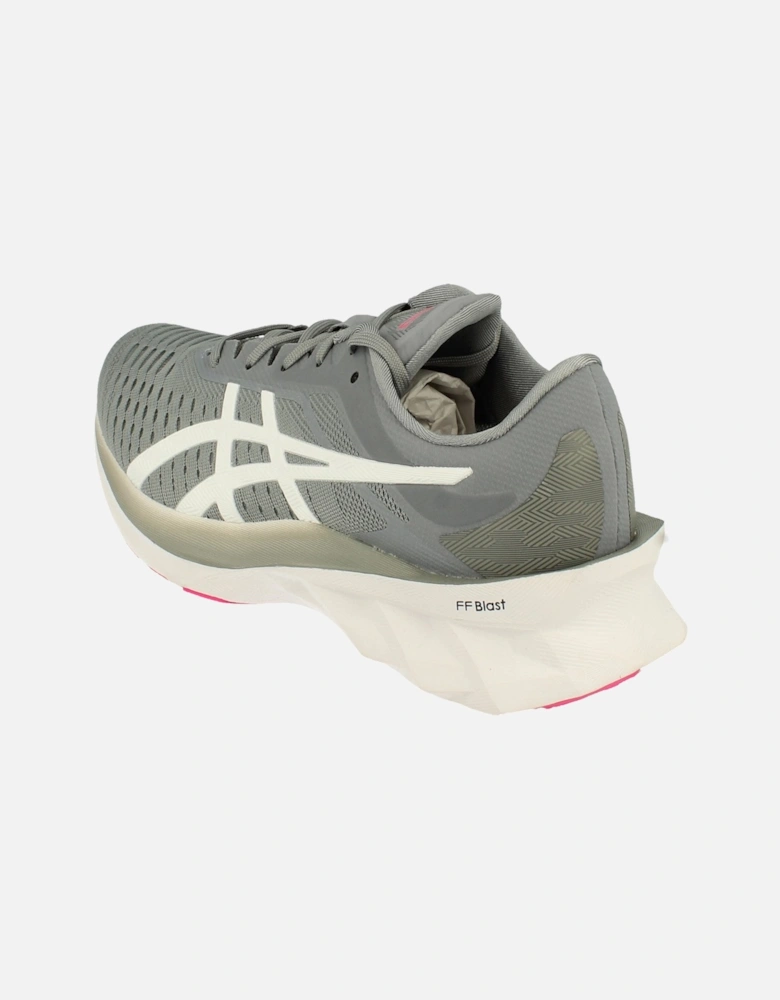 Novablast Womens 1012A584 020