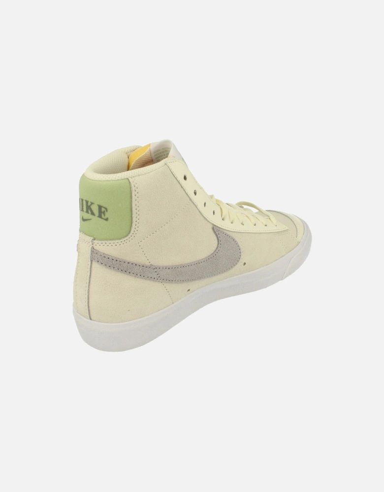 Nike Womens Blazer Mid 77 Trainers Fn7775 100