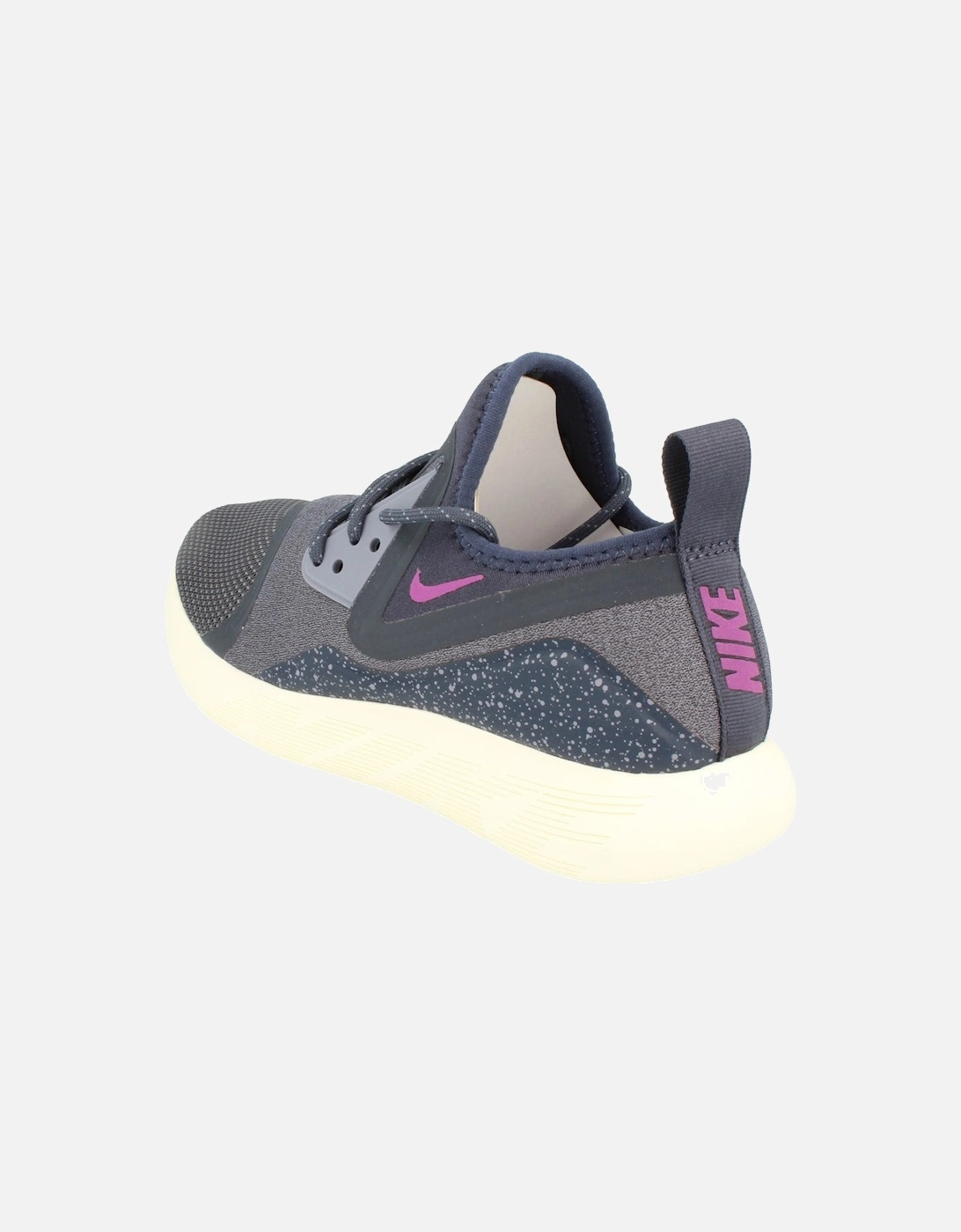 Womens Lunarcharge Essential 923620 405