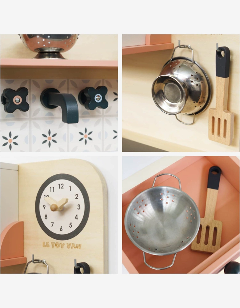 Rattan Family Size Wooden Play Kitchen (W:84 x D:35 x H:81cm)