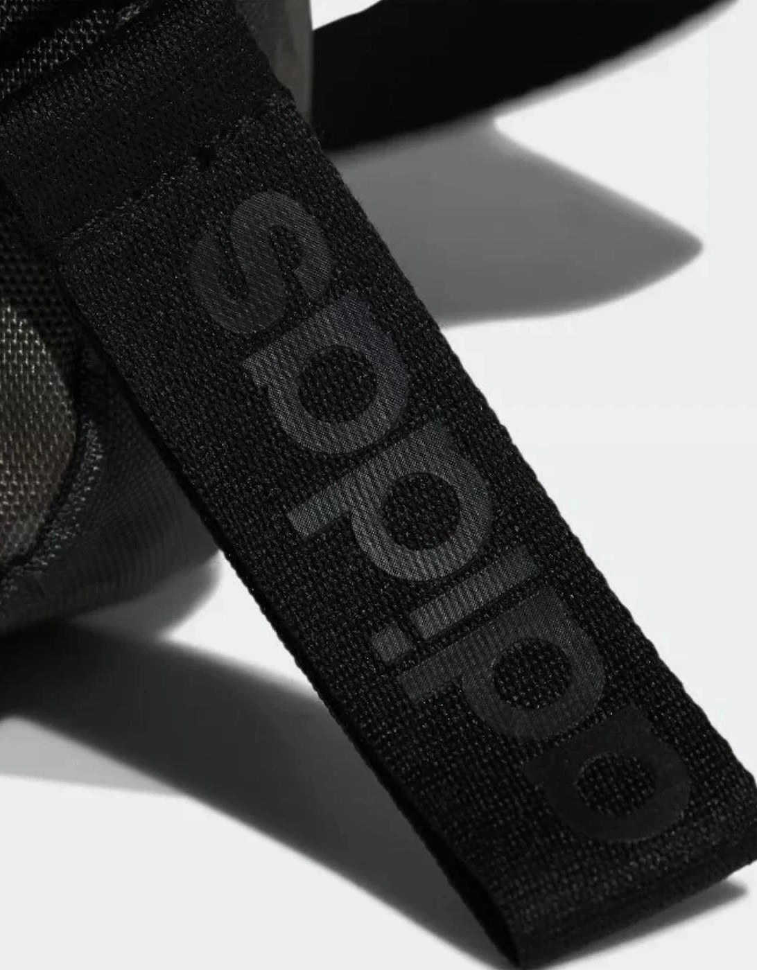 Originals Classic Small Camo Bag