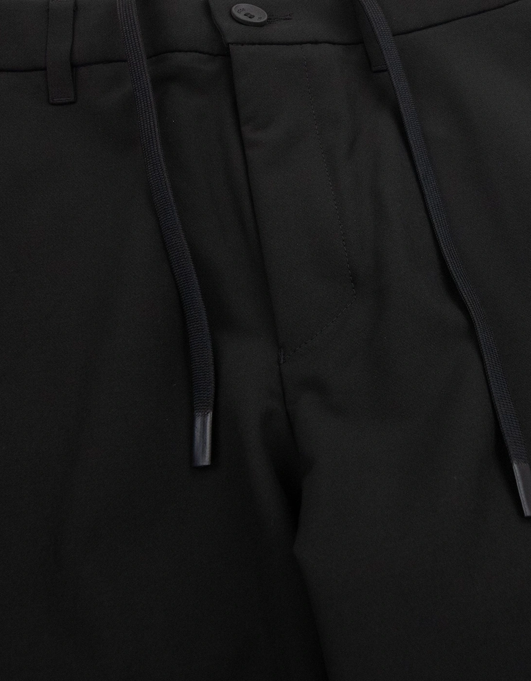 T Commuter Regular Fit Water Replant Trouser Black 001