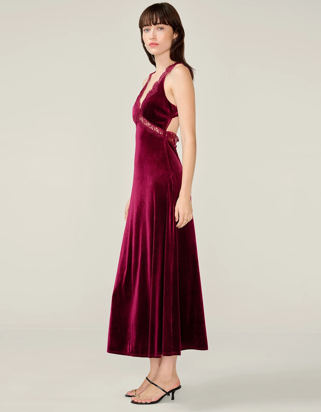 Aurelia Velvet Dress in Deep Wine
