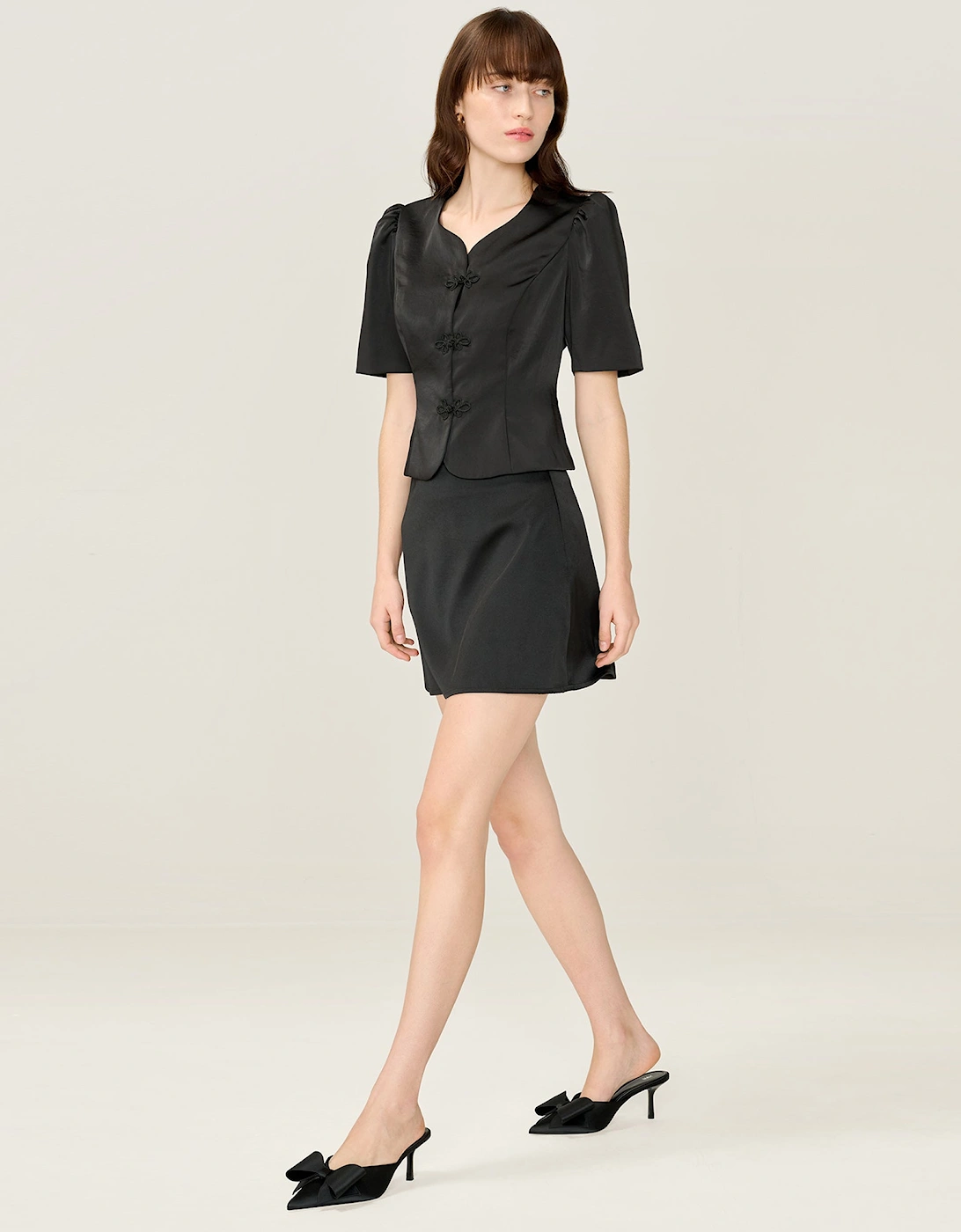 Lorelai Blouse in Black