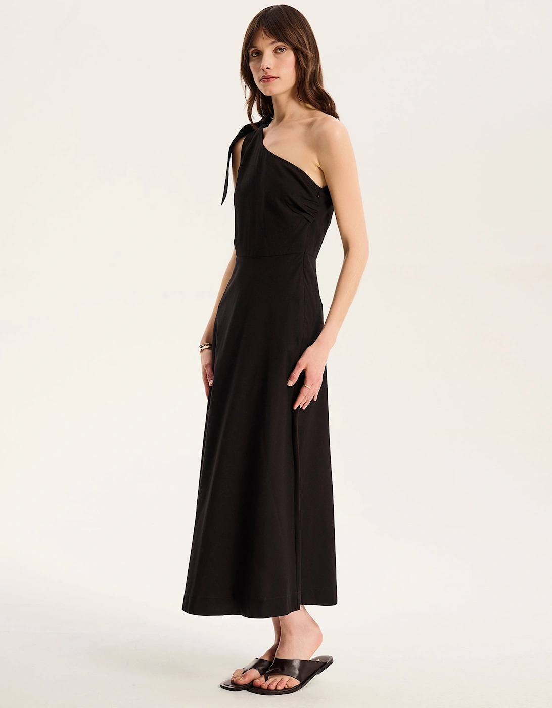 Junaya Dress in Black