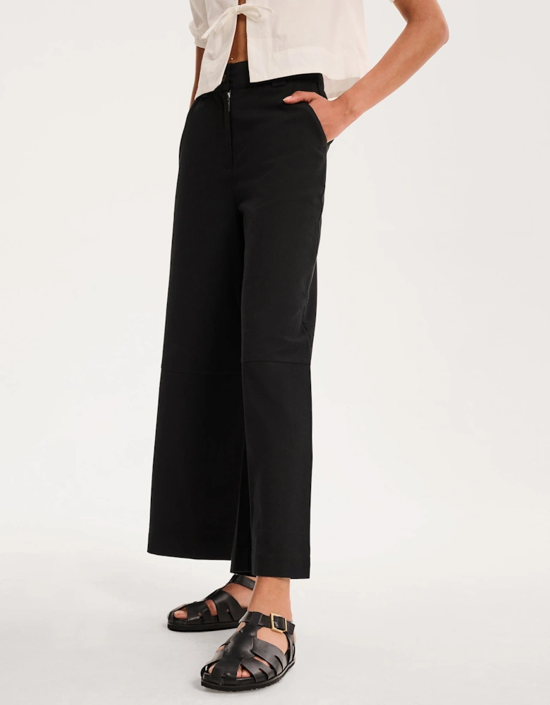 Tasmin Trouser in Black