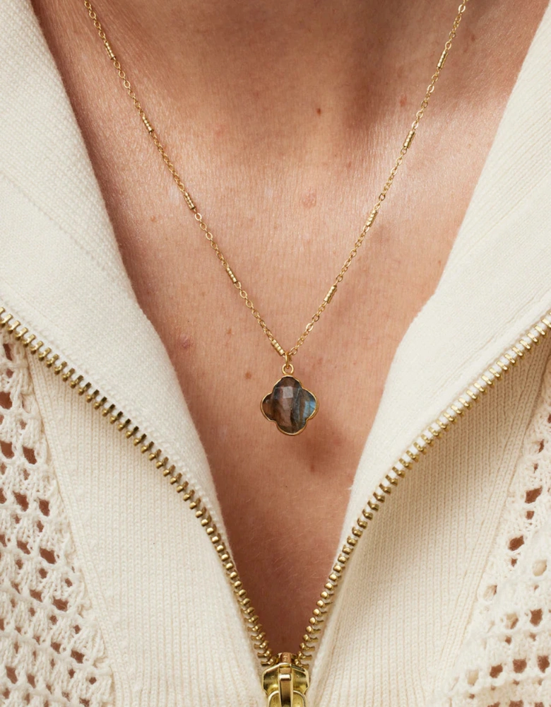 Clover labrodite necklace