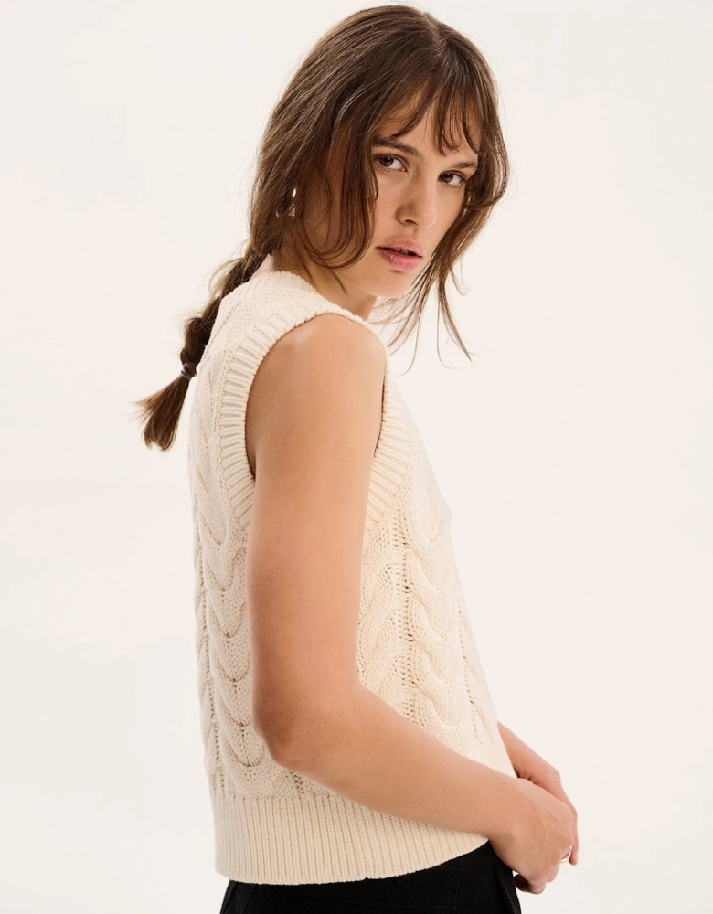 Bobbi Cable Knit Vest in Cream
