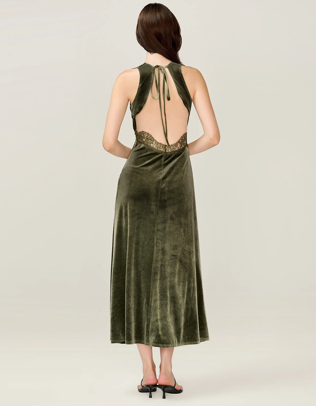 Aurelia Velvet Dress in Pear Green