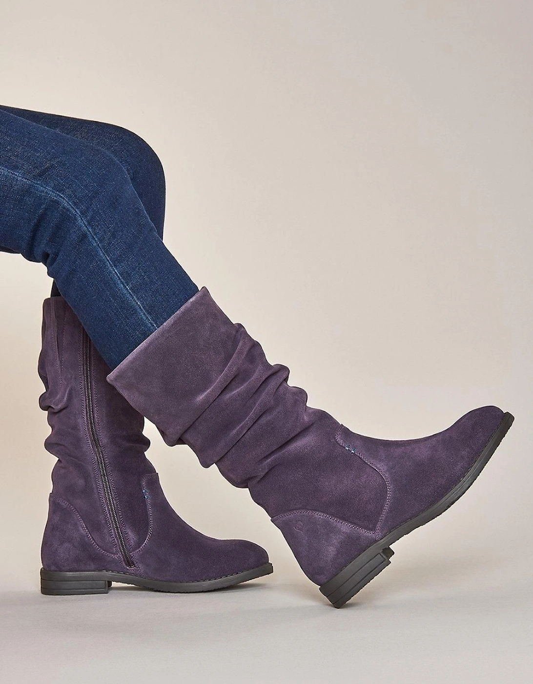 'Glacier Suede 2' Ladies Ruched Suede Boots, 2 of 1