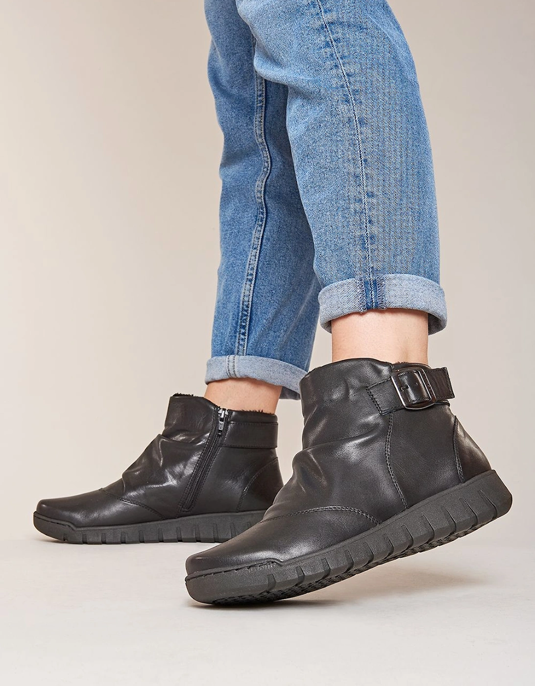 'Vagar' Ladies Ruched Leather Ankle Boots, 2 of 1