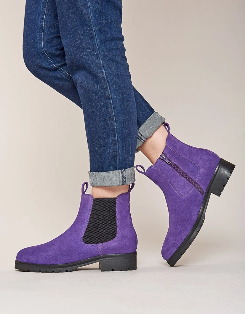 'Saar' Ladies' Suede Chelsea Boots