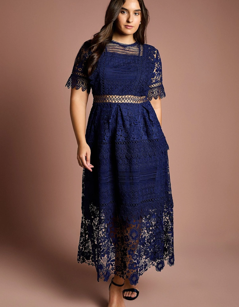 Plus Short Sleeve Lace Midi Dress