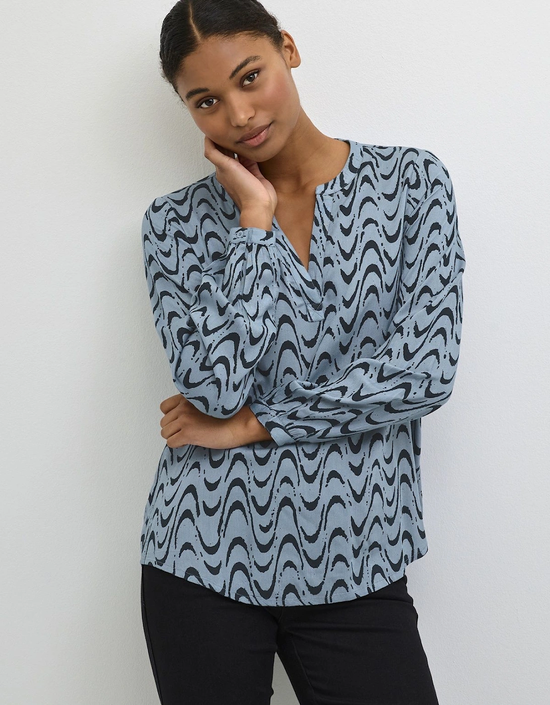 Mira Printed V-Notch Neck Blouse, 2 of 1