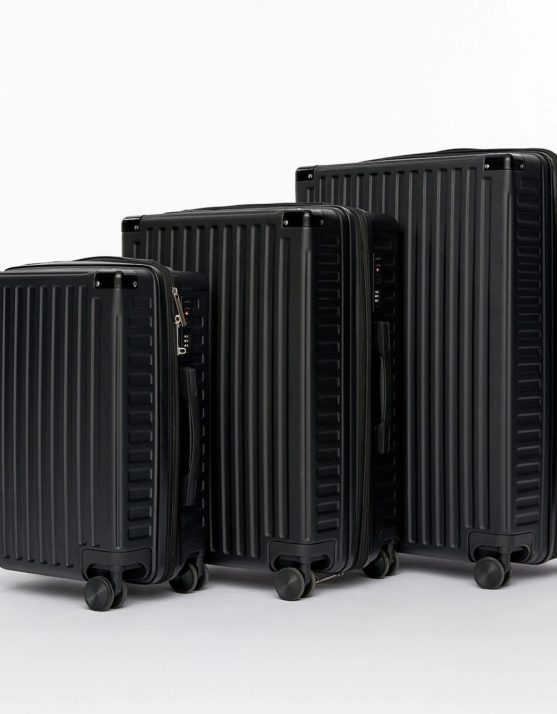 Studio Leon Suitcase Set of 3, 7 of 6