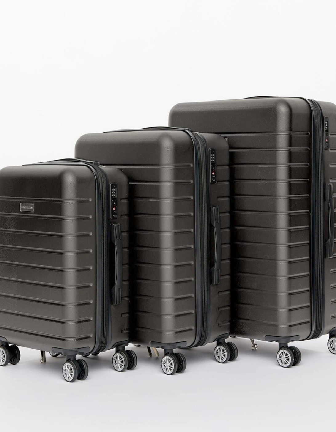 Studio Case Suitcase Set of 3, 7 of 6