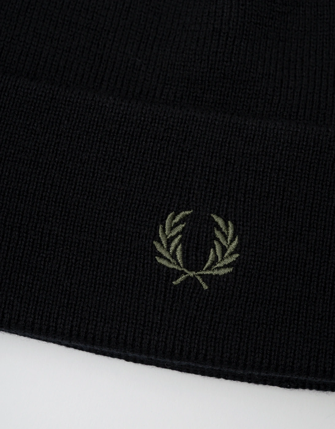 Mens Classic Beanie - Black/Laurel Wreath Green W90