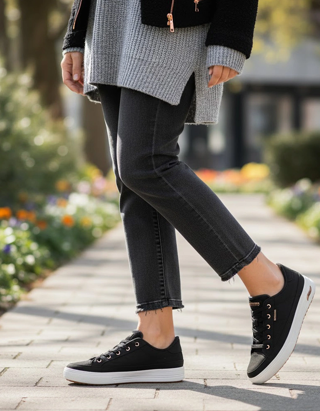 177190/BLK ARCH Womens Trainers Black