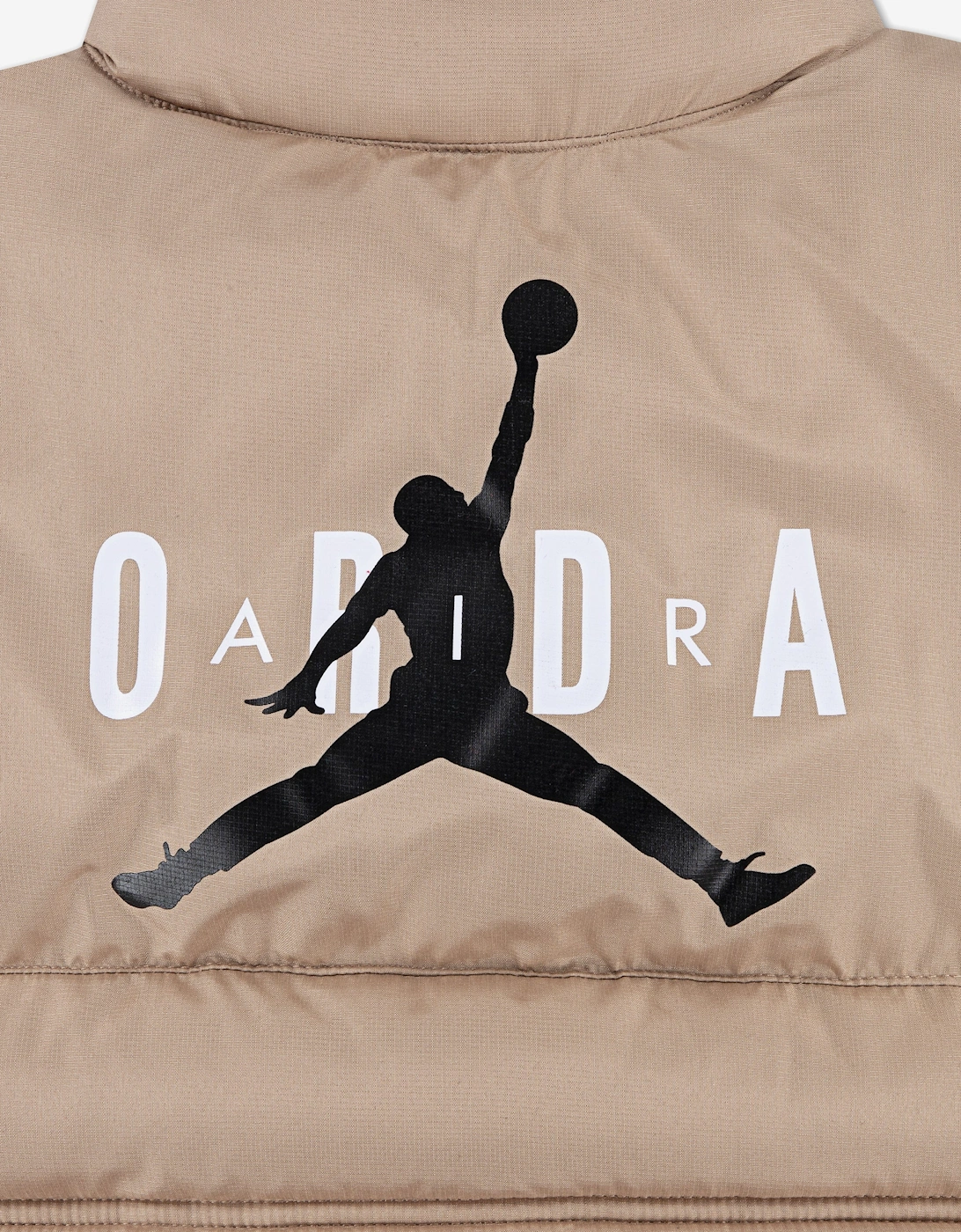 Jordan Boys Puffer Filled Gilet in Beige