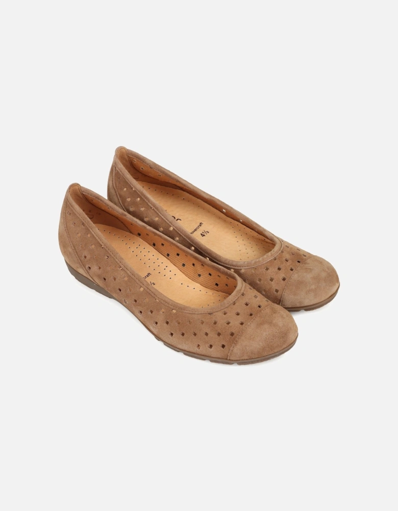 Ruffle Womens Punched Detail Casual Shoes