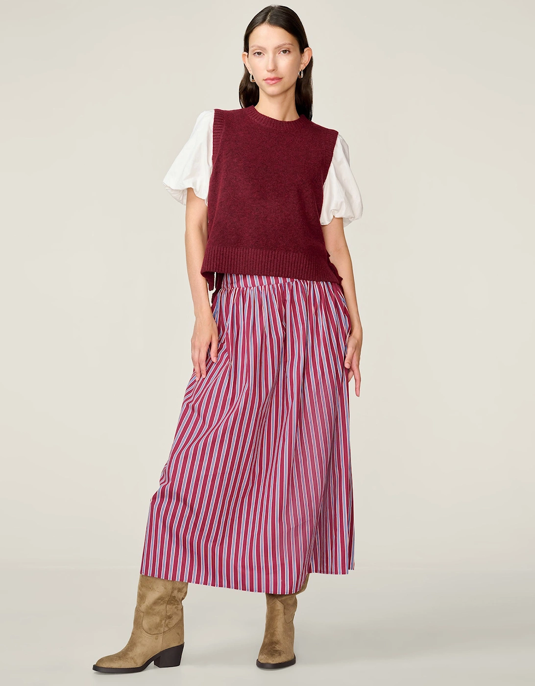 Rufus Bow Side Vest in Merlot