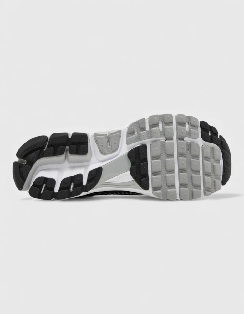 Vomero 5 Metallic Silver Black