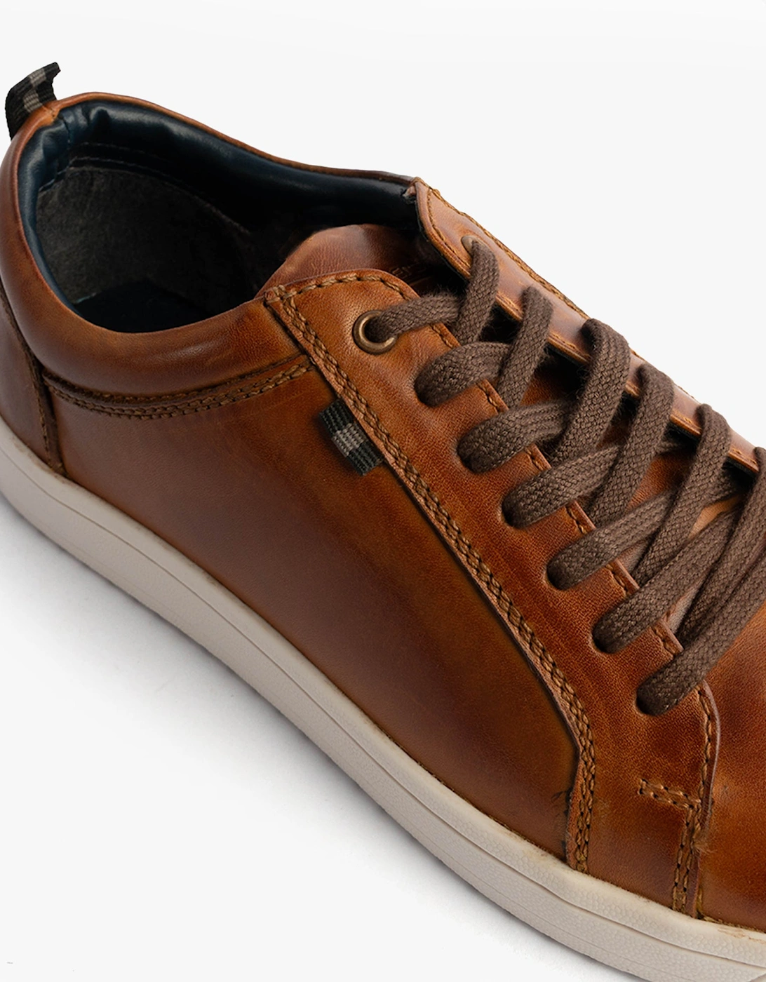 M799BT Mens Trainers Tan