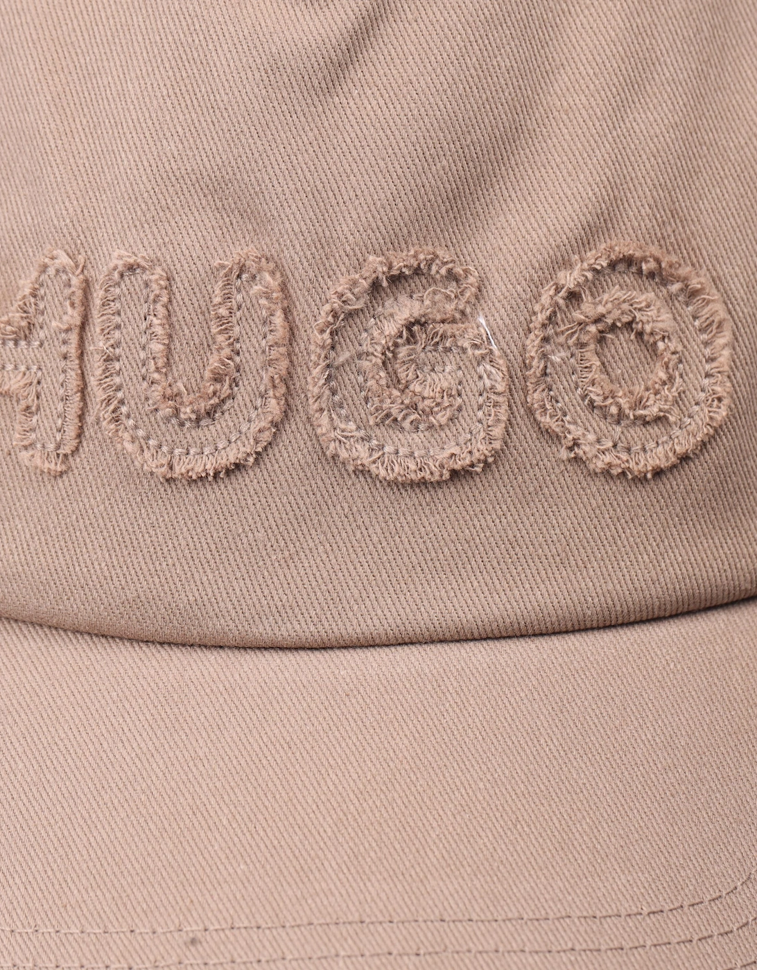 Cara-FR Cap with Raw-Edge Logo