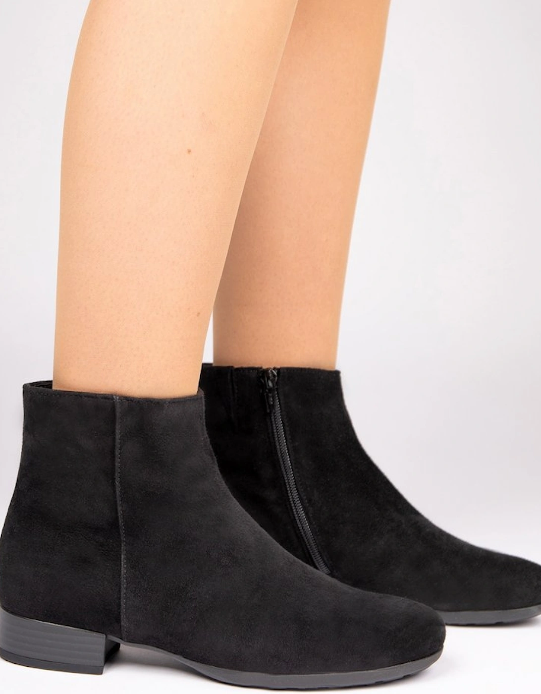 Buzz Womens Ankle Boots