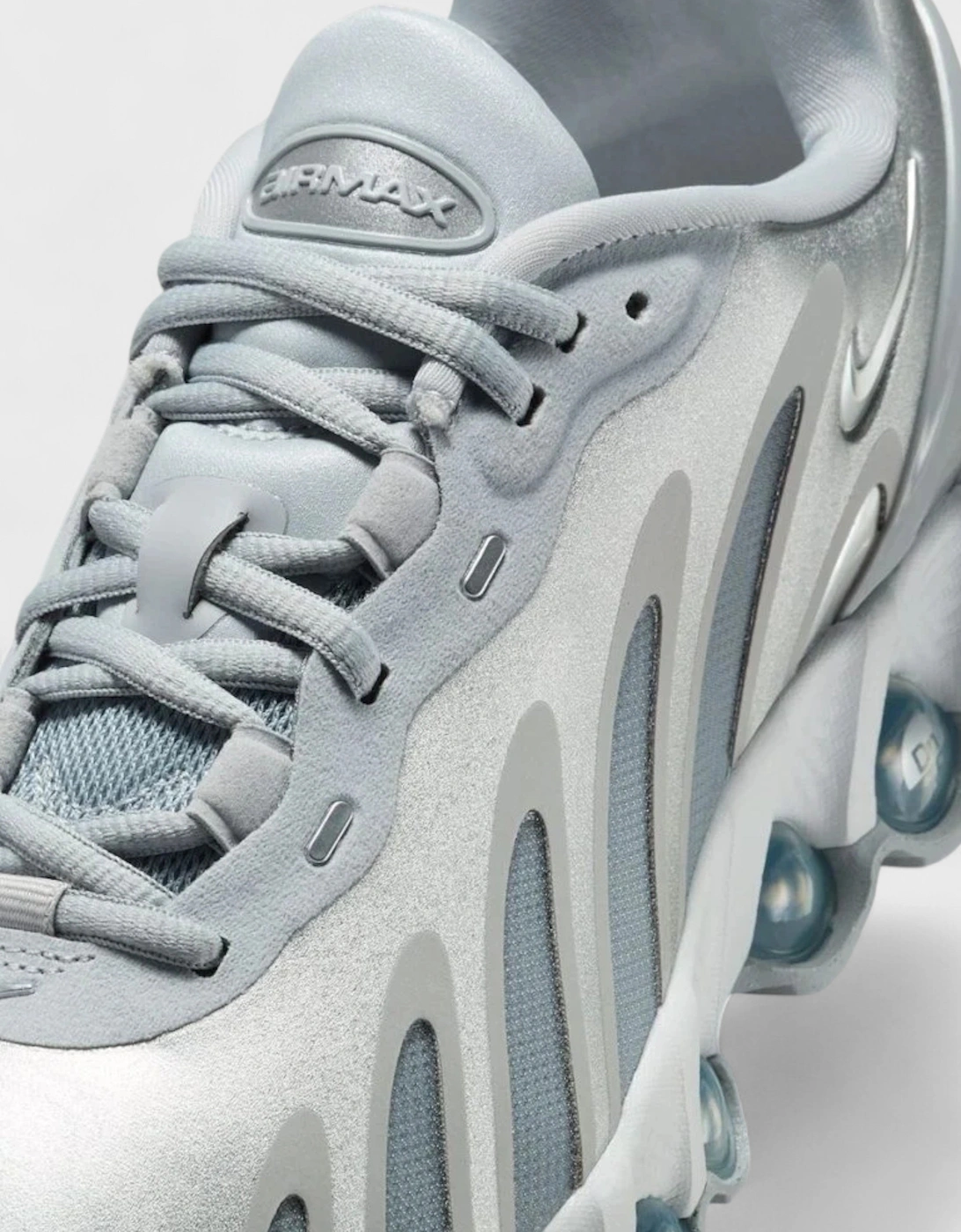 DN8 Wolf Grey Metallic Silver