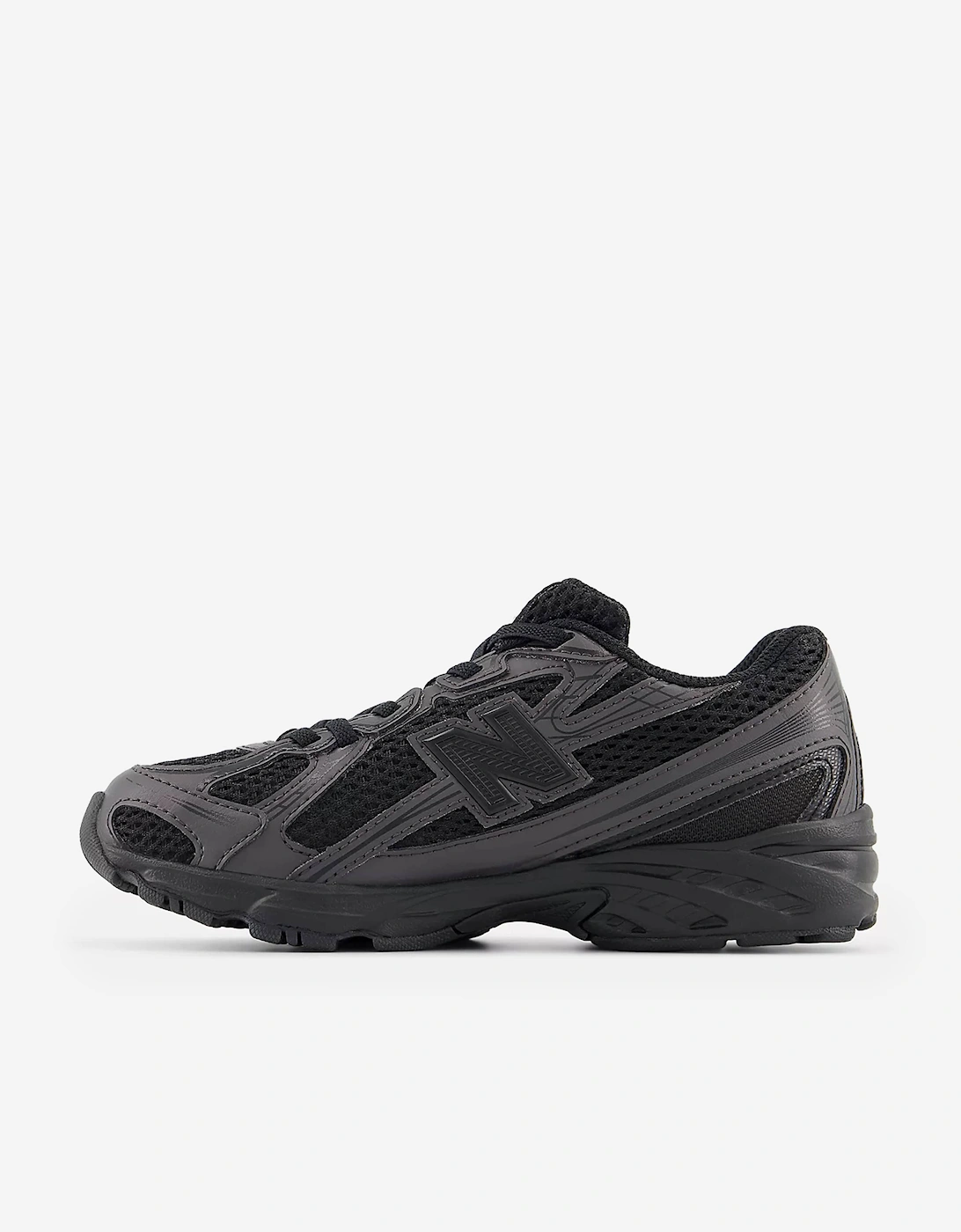 Kids 740 Trainers in Black