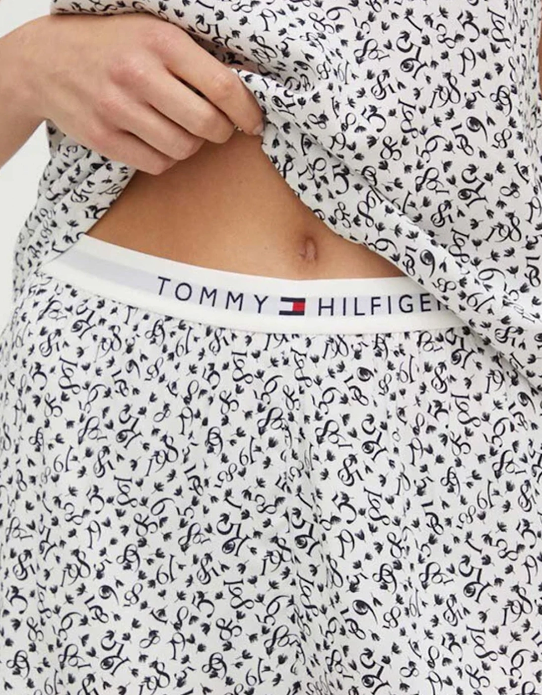 WOVEN SHORT PRINT Womens Shorts Feather Print Ecru