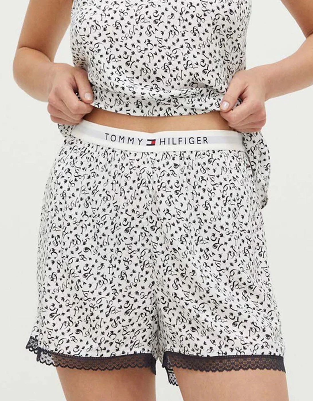 WOVEN SHORT PRINT Womens Shorts Feather Print Ecru