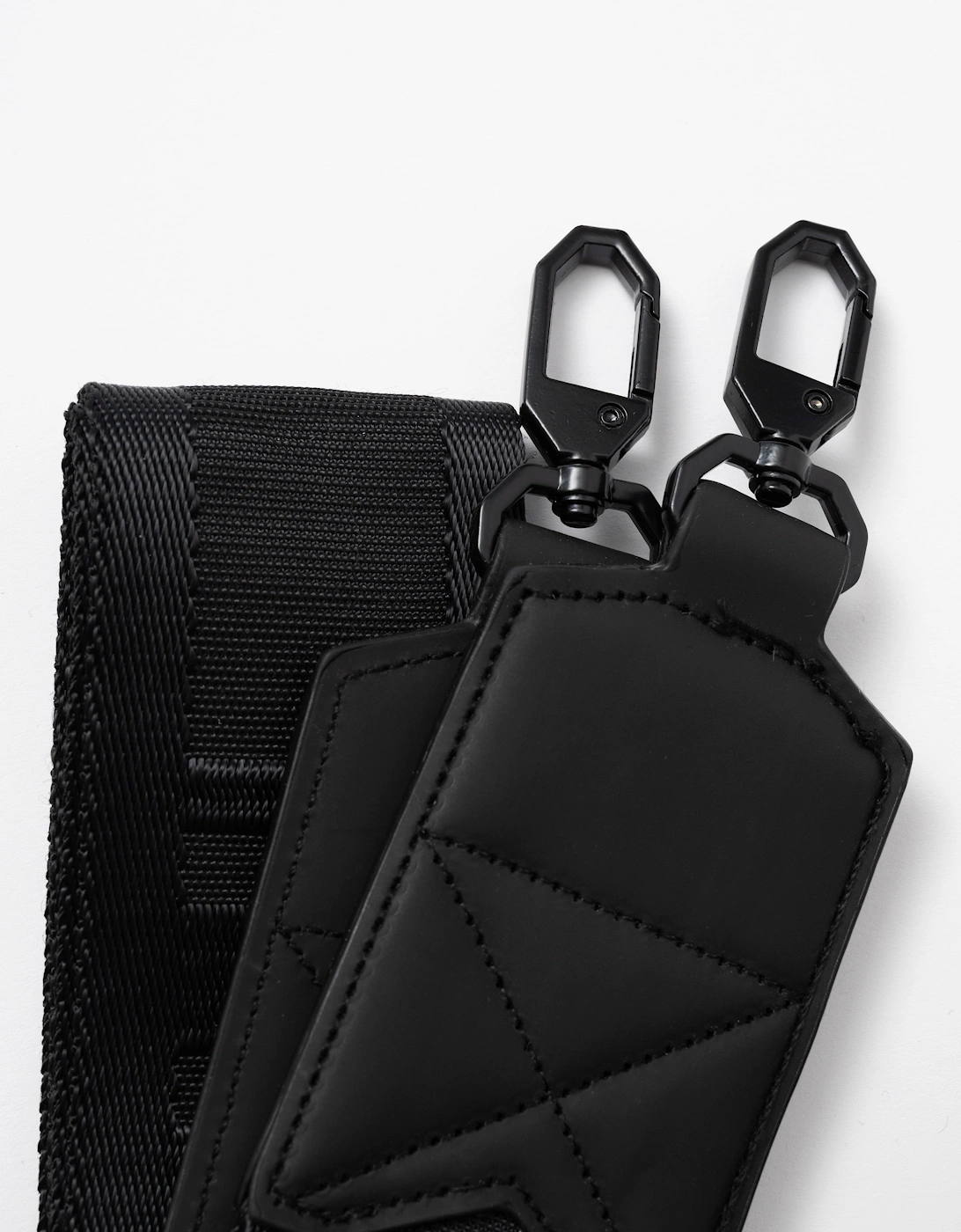 Alloa Borg Crossbody - Black