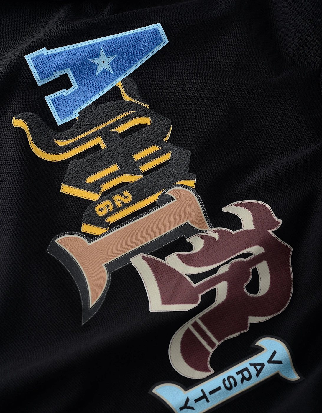 VARSITY PATCH OVERSIZED TEE