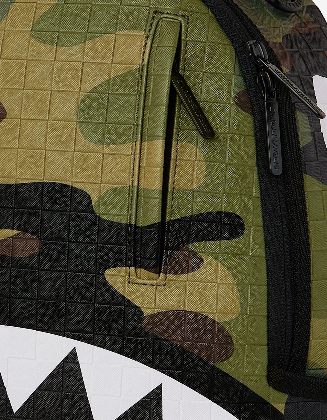 Kids Woodland Camo Check Backpack in Green (45.72)