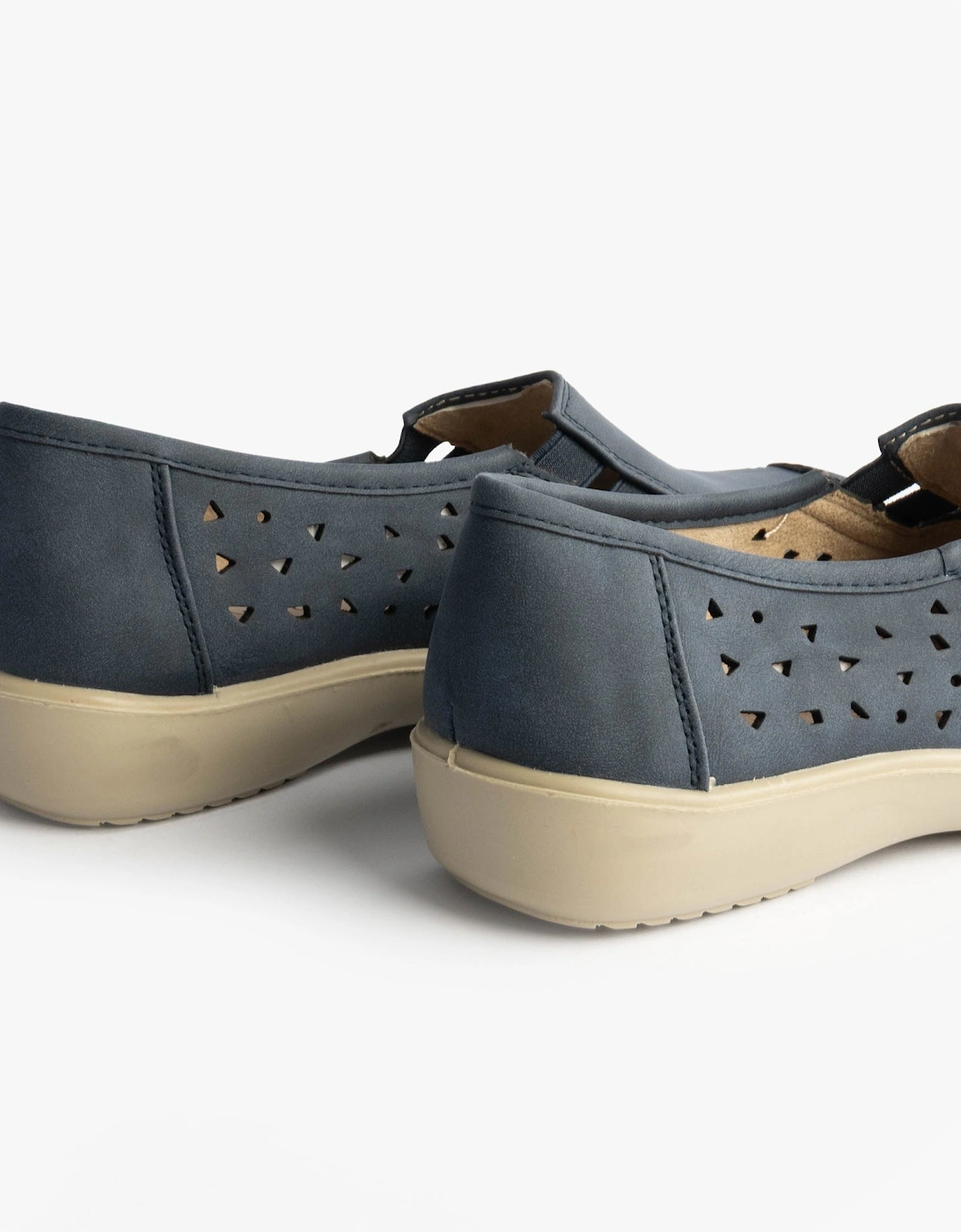 MARSHA Womens Cut-Out Slip-On Shoes Navy Blue