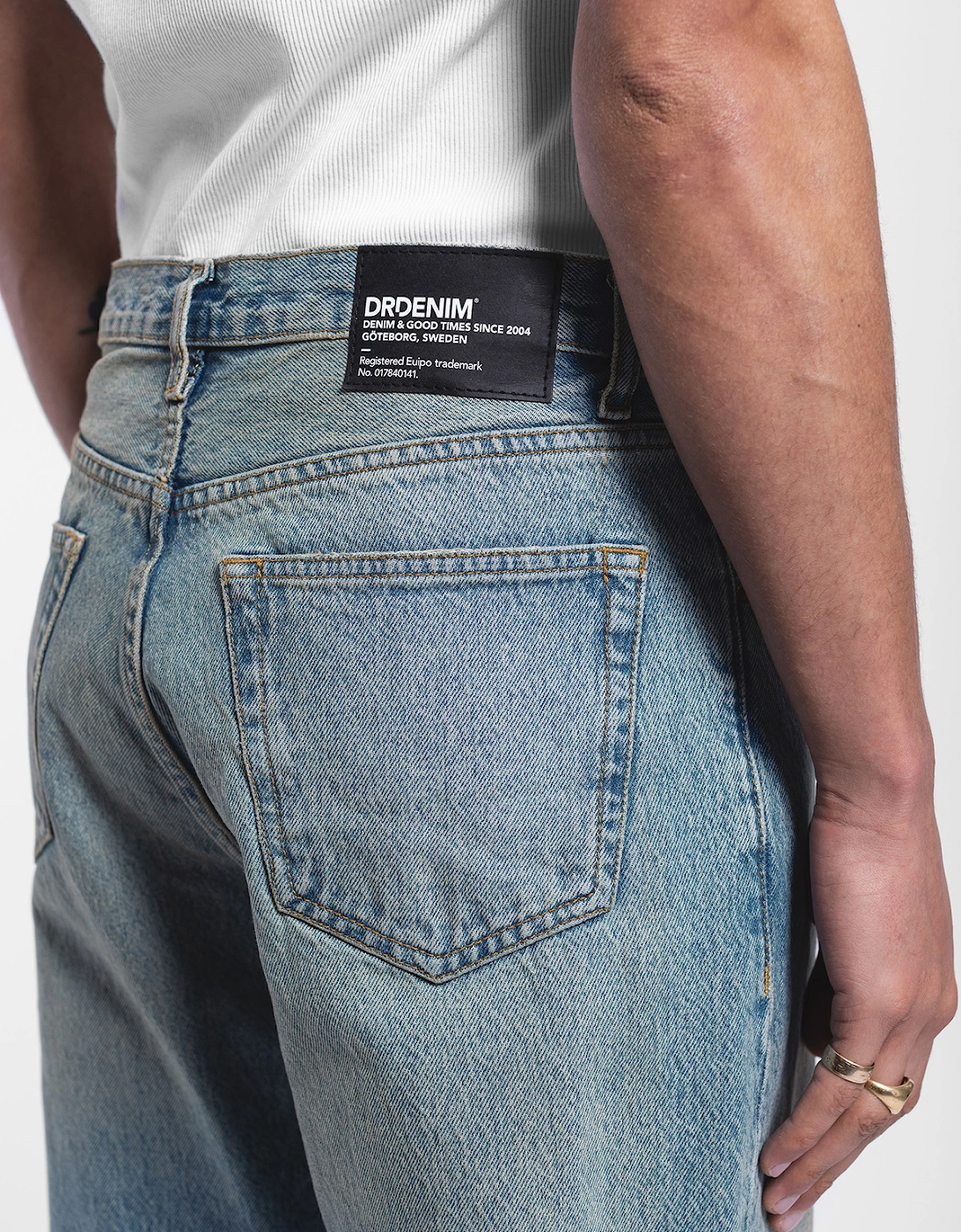 Omar Relaxed Denim - Stream Sky Aged