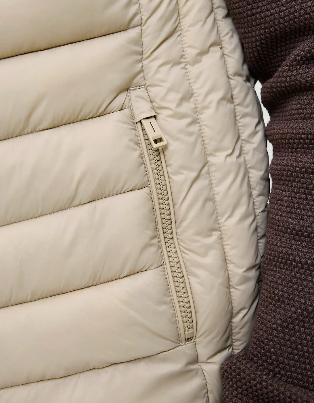 JJE Bradley Light Body Warmer – Crockery