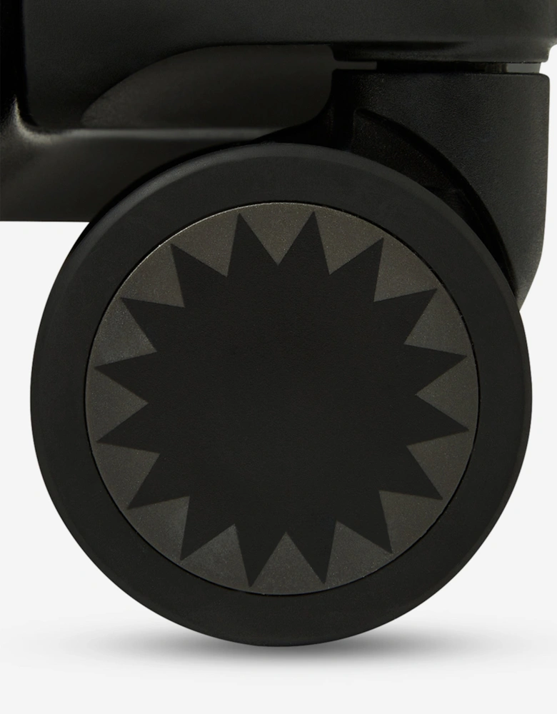 Kids Spritz Carry-On Luggage in Black (45.72cm)