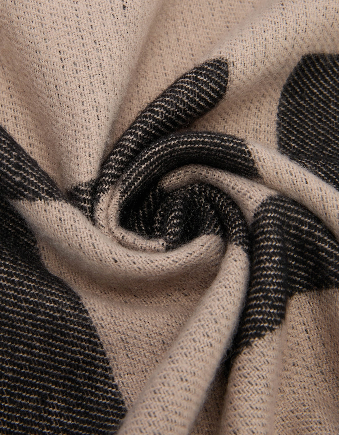 Milla Logo Womens Scarf - Oat/Black