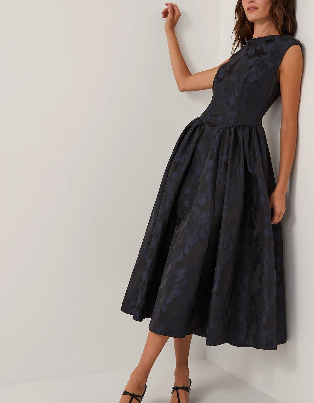 Jayda Sleeveless Floral Jacquard Midi Dress Blue, 2 of 1